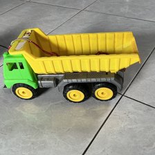 Cross stitch pattern: Truck